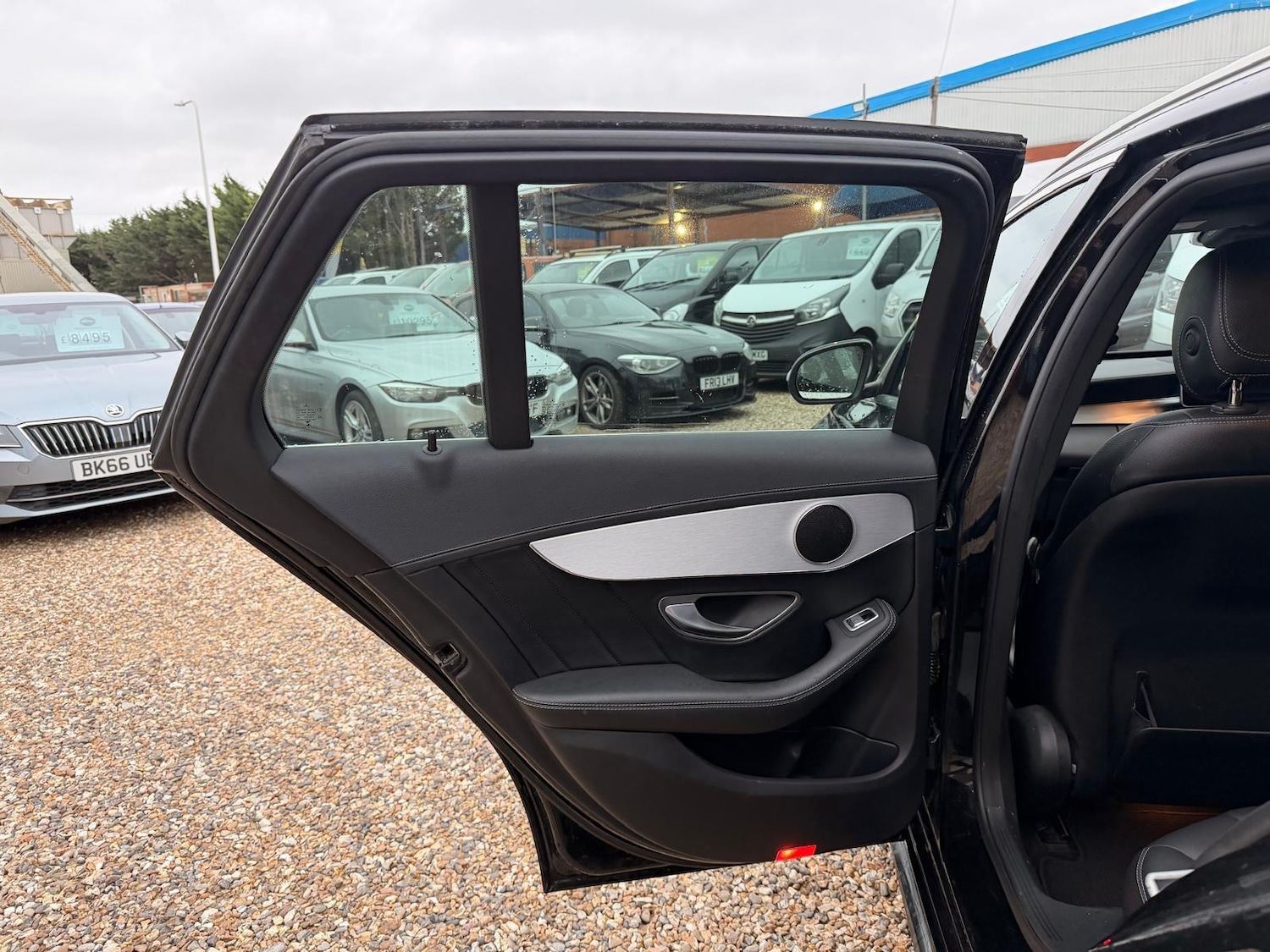 Used Mercedes-Benz C Class 2015 for sale - 77645819: Photo 71