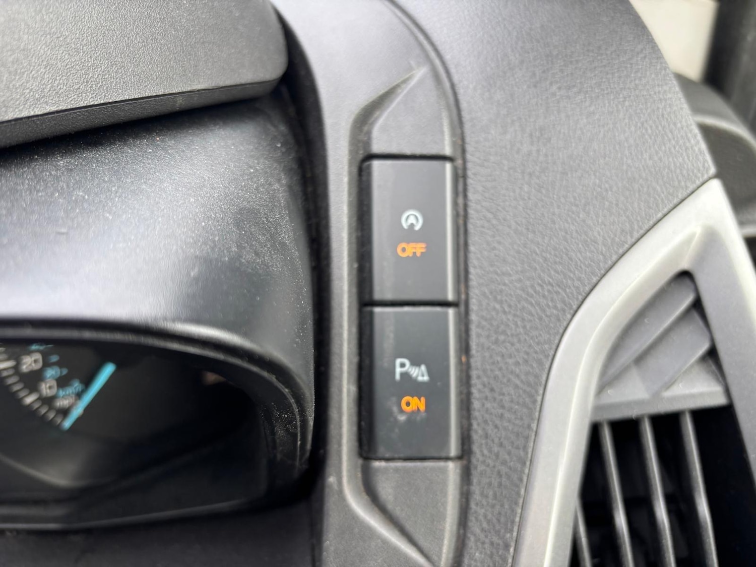 Used Ford Tourneo Custom 2015 for sale - 77469222: Photo 13