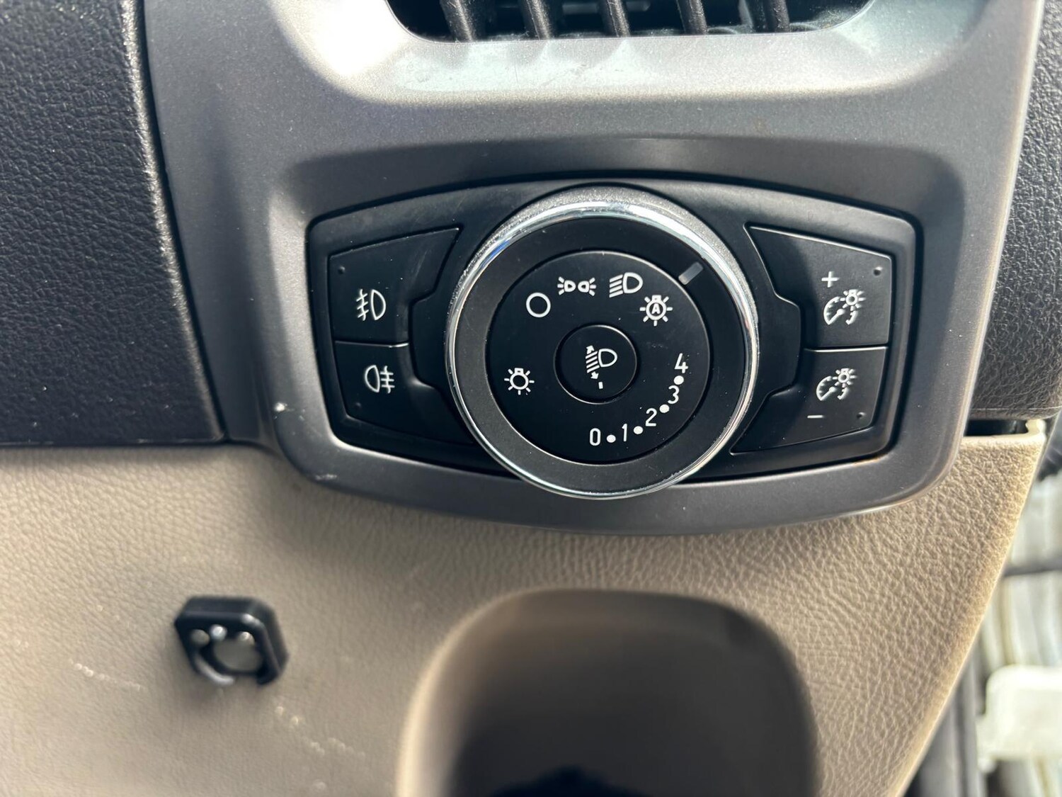 Used Ford Tourneo Custom 2015 for sale - 77469222: Photo 18