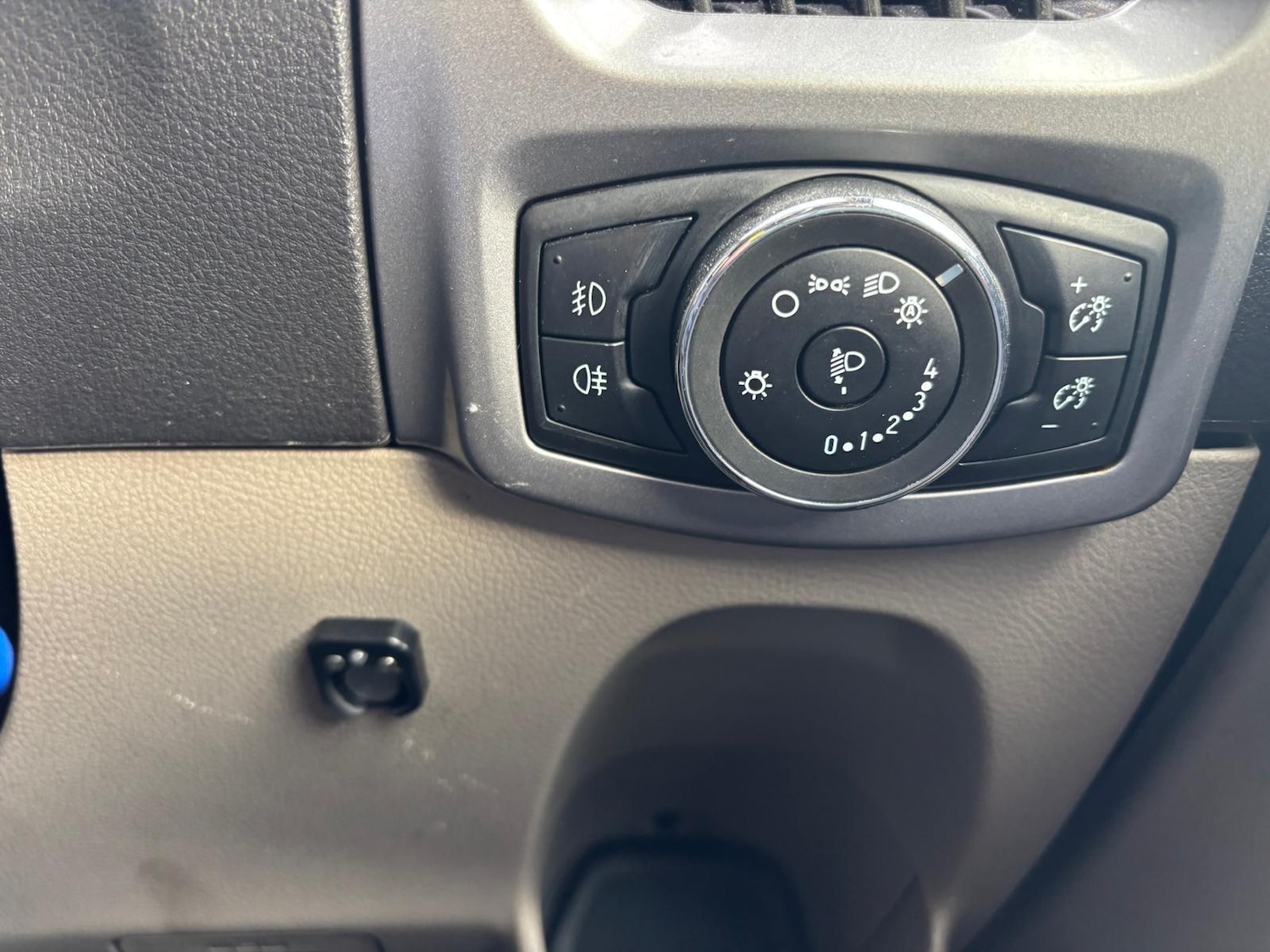 Used Ford Tourneo Custom 2015 for sale - 77469222: Photo 20