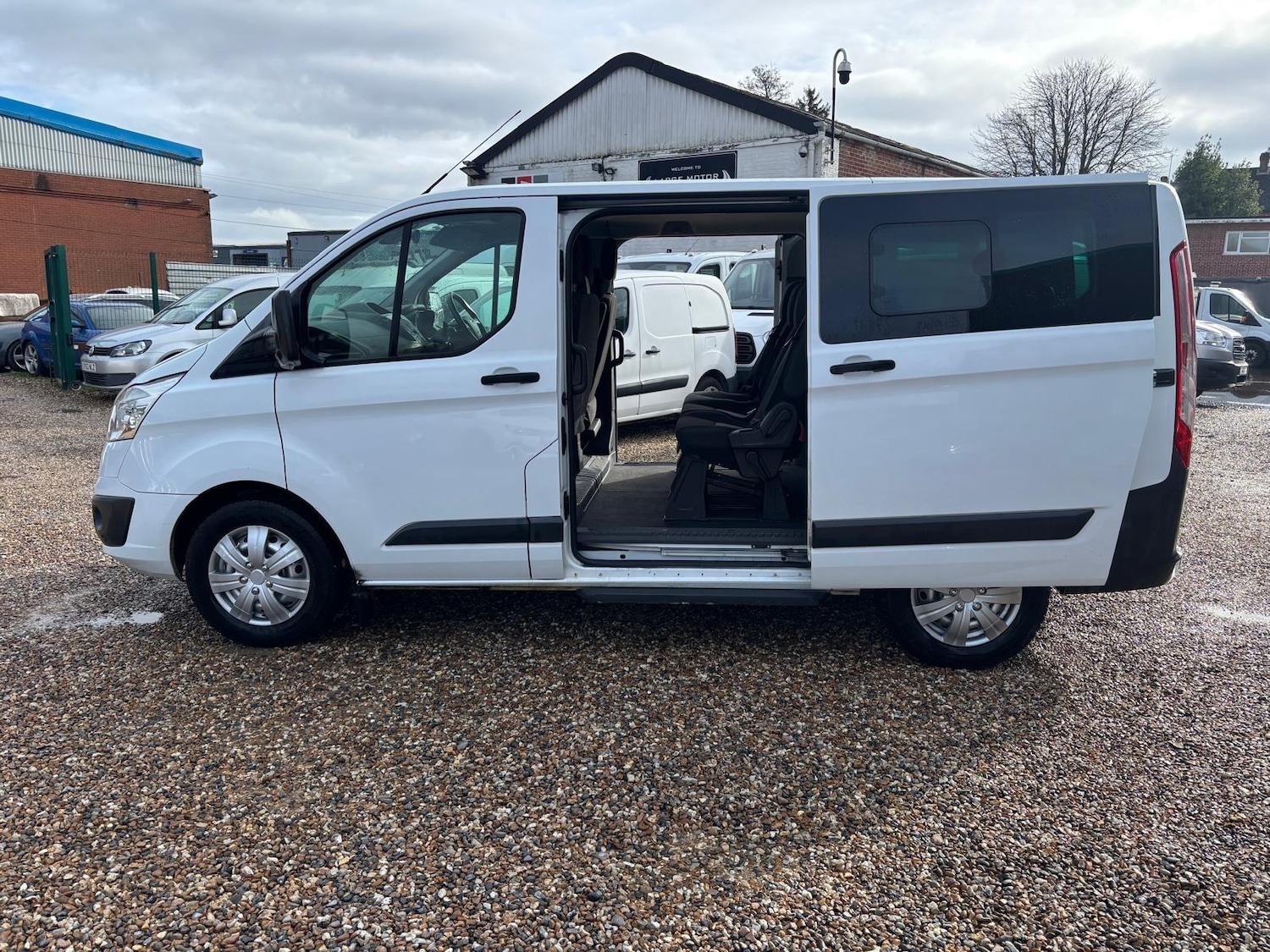 Used Ford Tourneo Custom 2015 for sale - 77469222: Photo 7