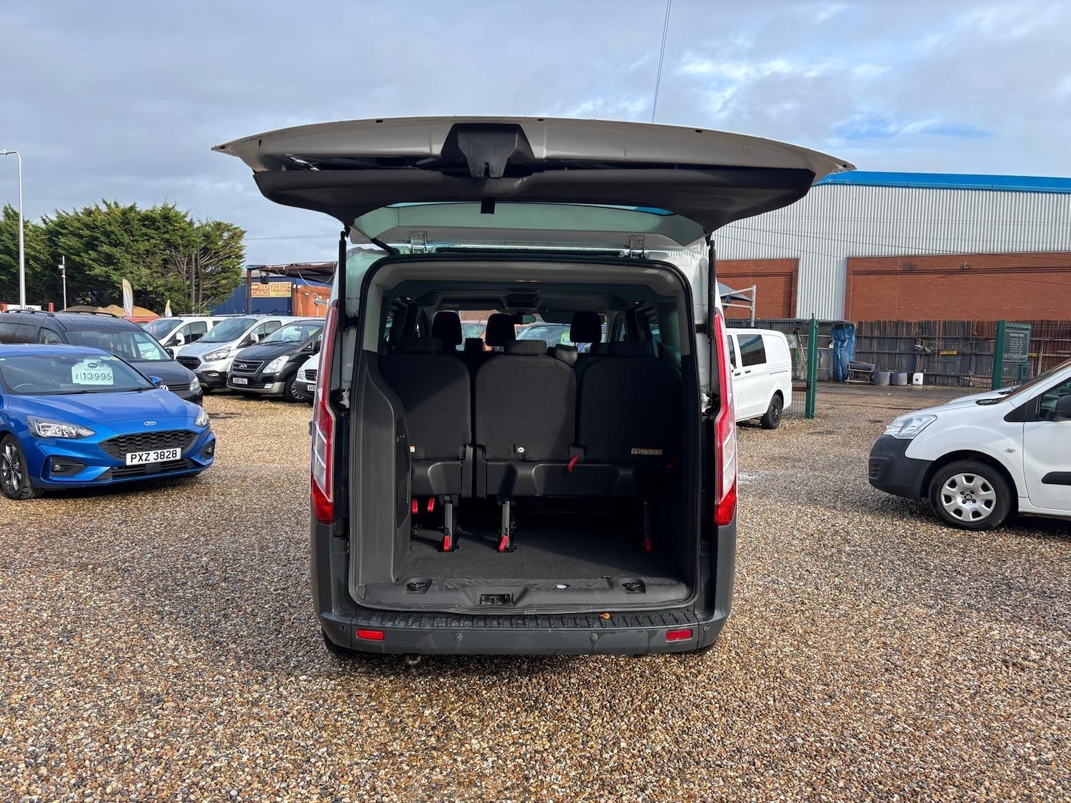 Used Ford Tourneo Custom 2015 for sale - 77469222: Photo 9