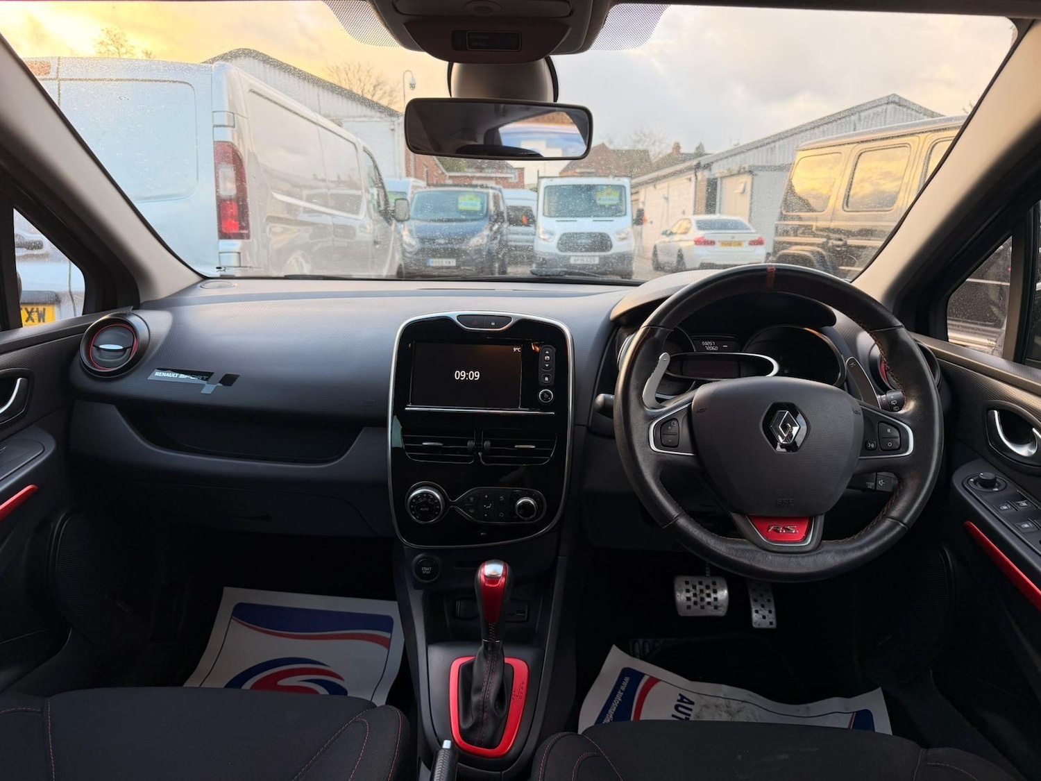 Used Renault Clio 2015 for sale - 77238435: Photo 10