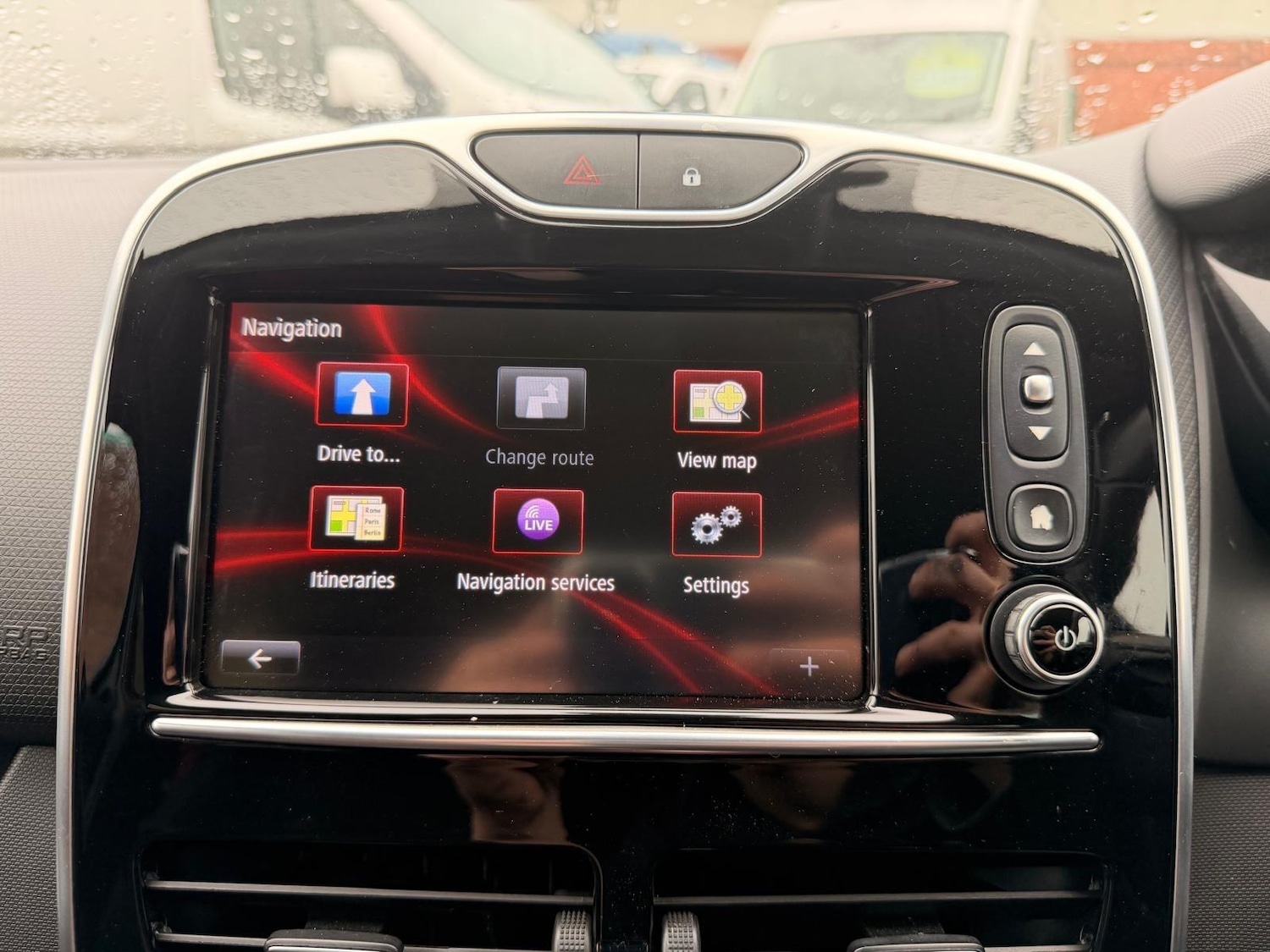 Used Renault Clio 2015 for sale - 77238435: Photo 41