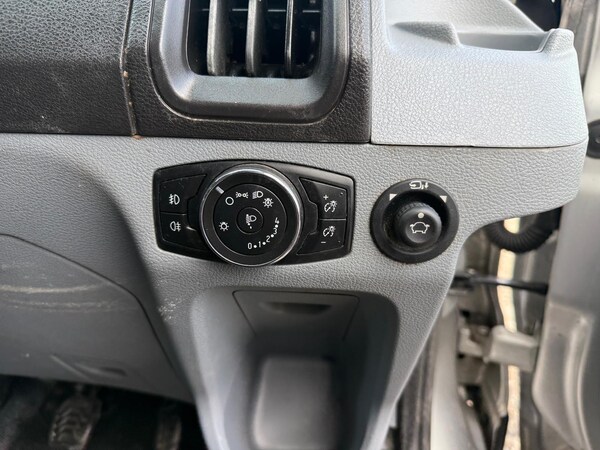 Used Ford Transit 2018 for sale - 74738606: Photo 21
