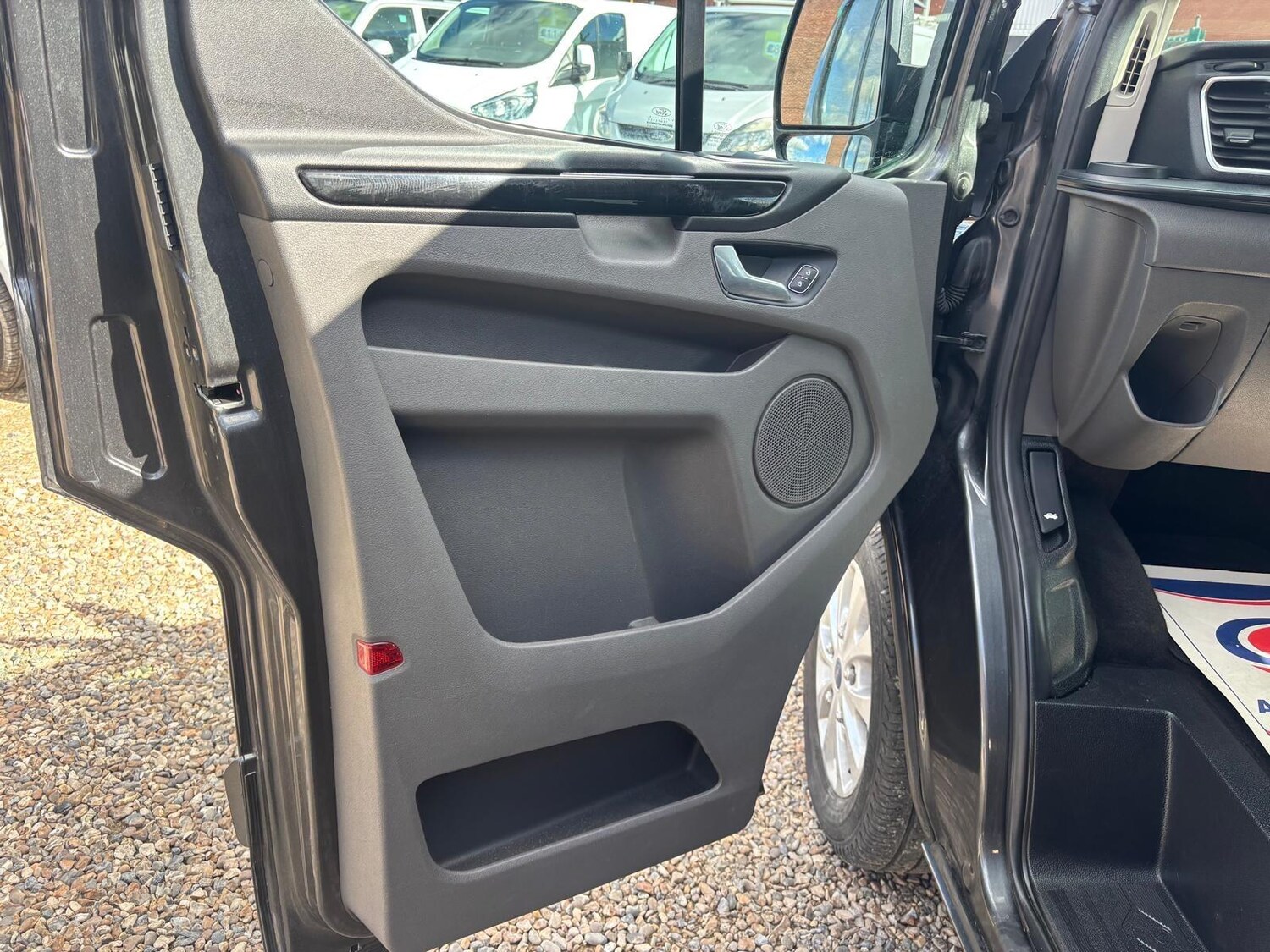 Used Ford Transit Custom 2018 for sale - 78033670: Photo 46