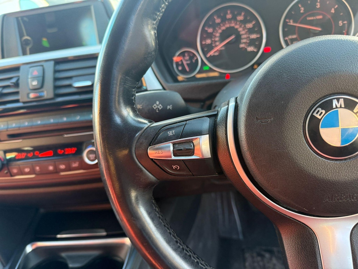 Used BMW 3 Series 2012 for sale - 76389078: Photo 36