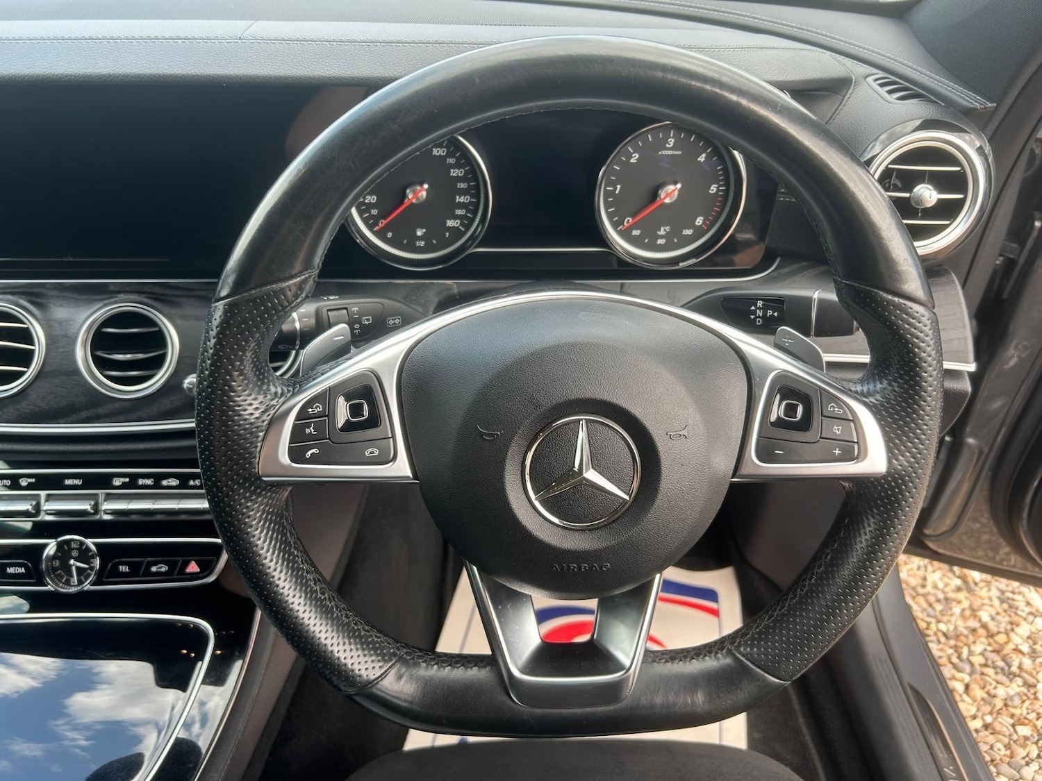 Used Mercedes-Benz E Class 2017 for sale - 76953038: Photo 18