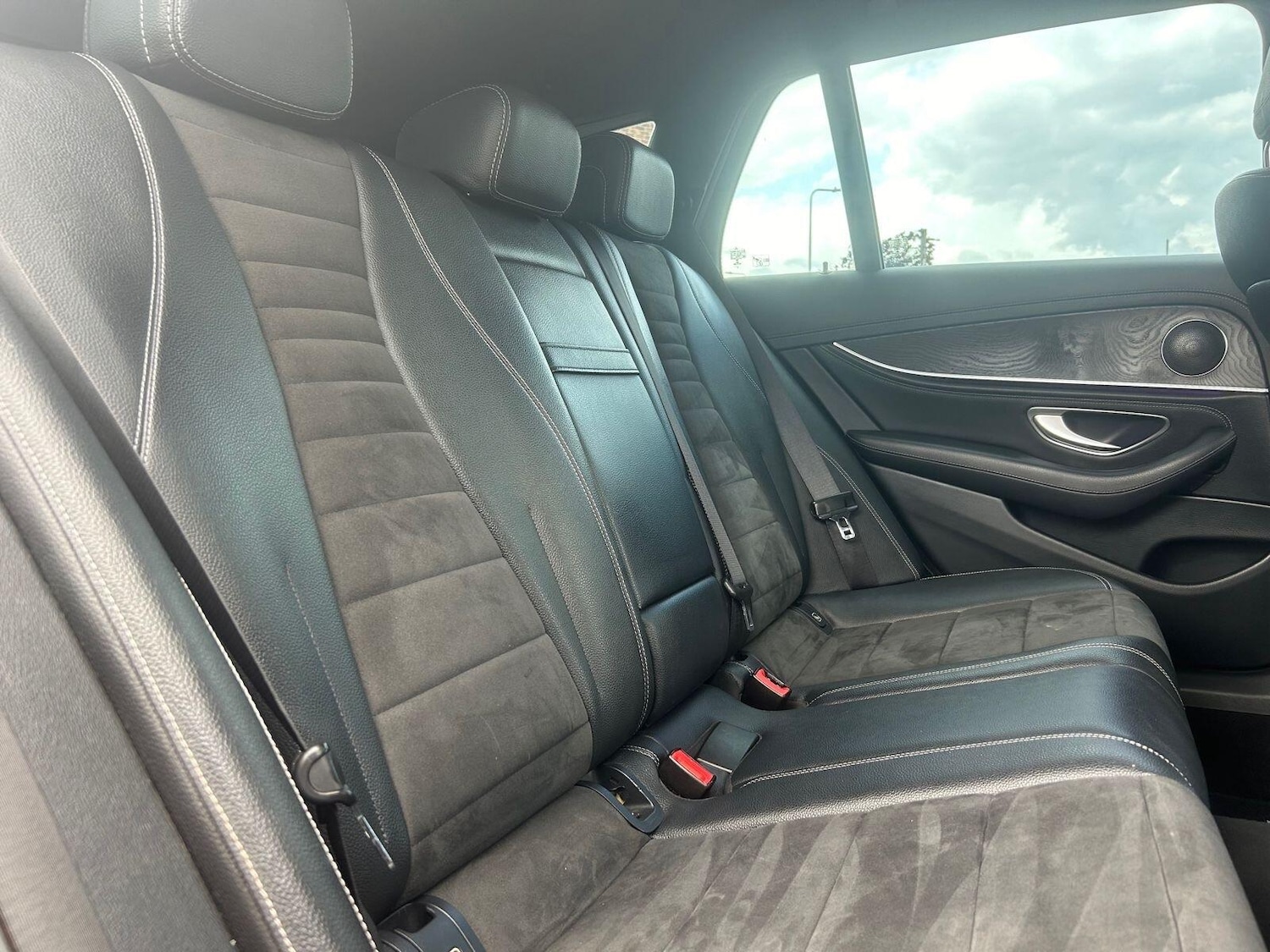 Used Mercedes-Benz E Class 2017 for sale - 76953038: Photo 19