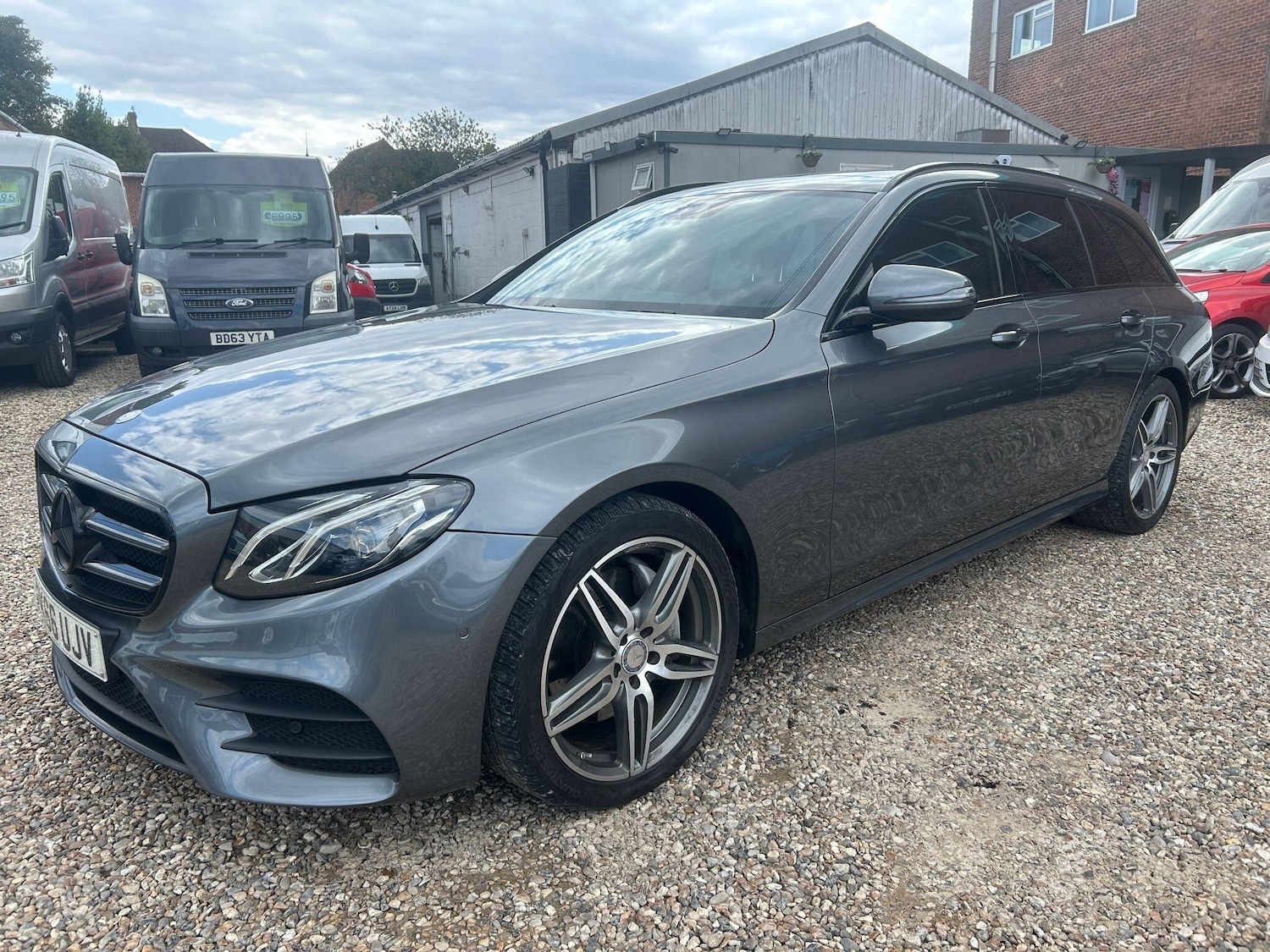 Used Mercedes-Benz E Class 2017 for sale - 76953038: Photo 5