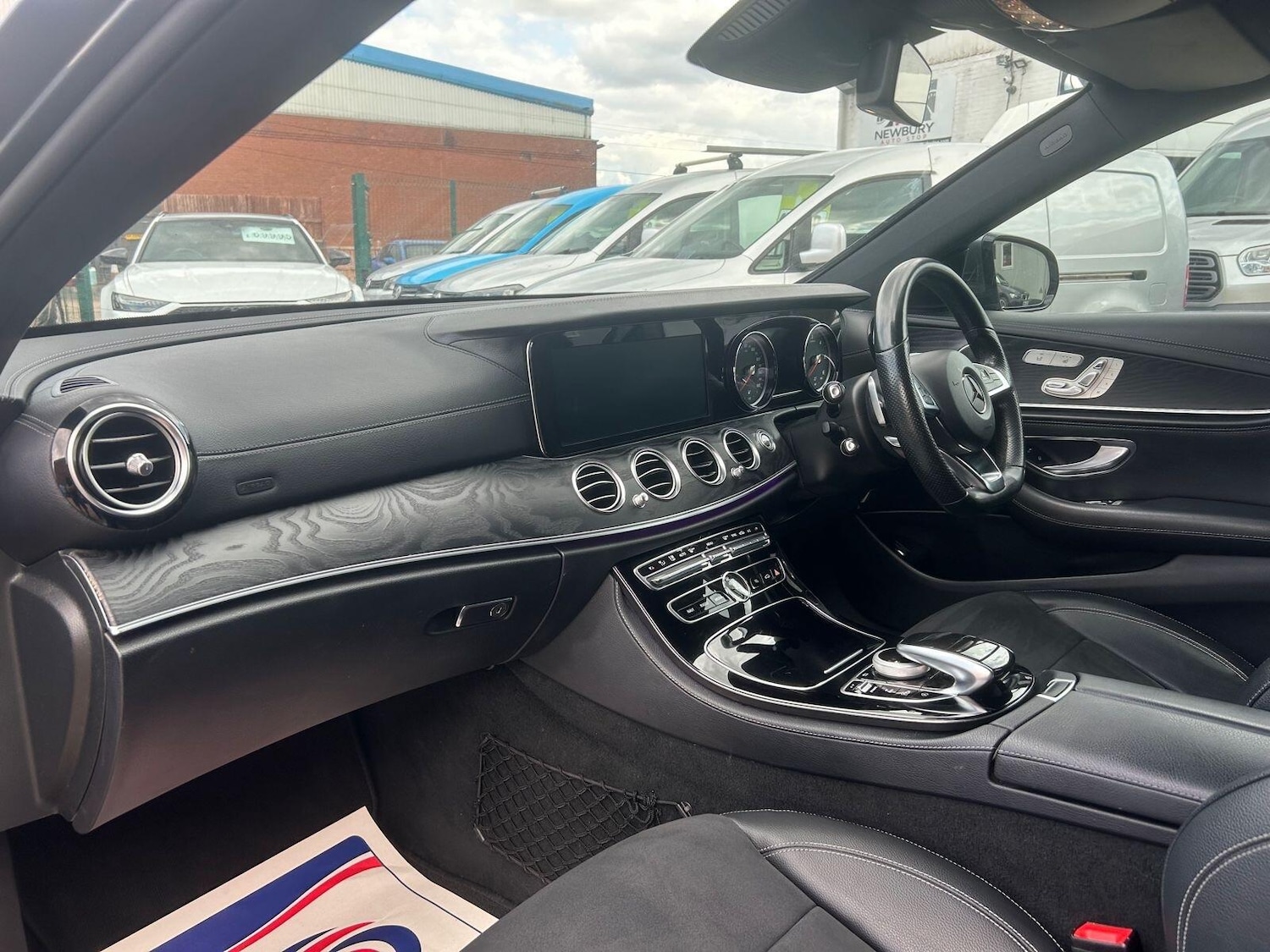 Used Mercedes-Benz E Class 2017 for sale - 76953038: Photo 68