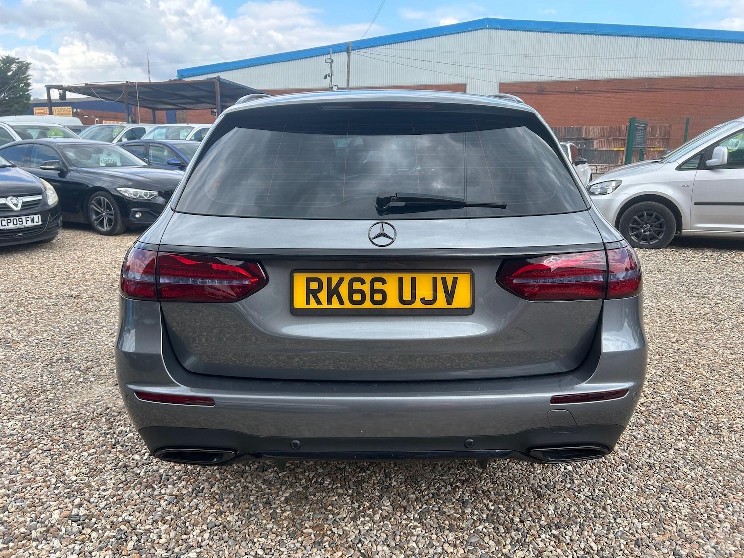 Used Mercedes-Benz E Class 2017 for sale - 76953038: Photo 7