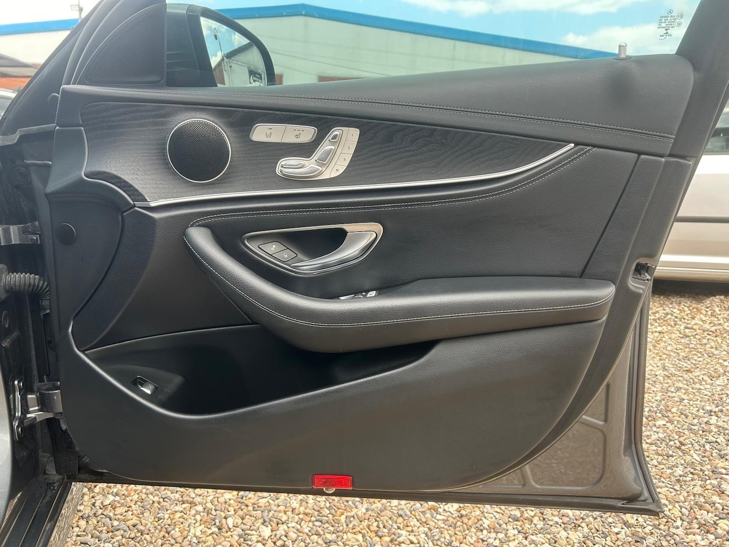 Used Mercedes-Benz E Class 2017 for sale - 76953038: Photo 76