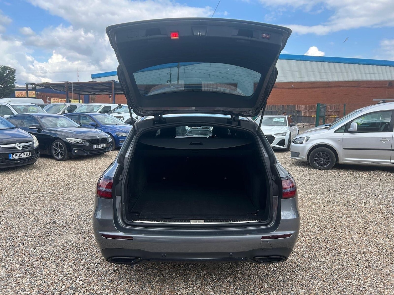 Used Mercedes-Benz E Class 2017 for sale - 76953038: Photo 8