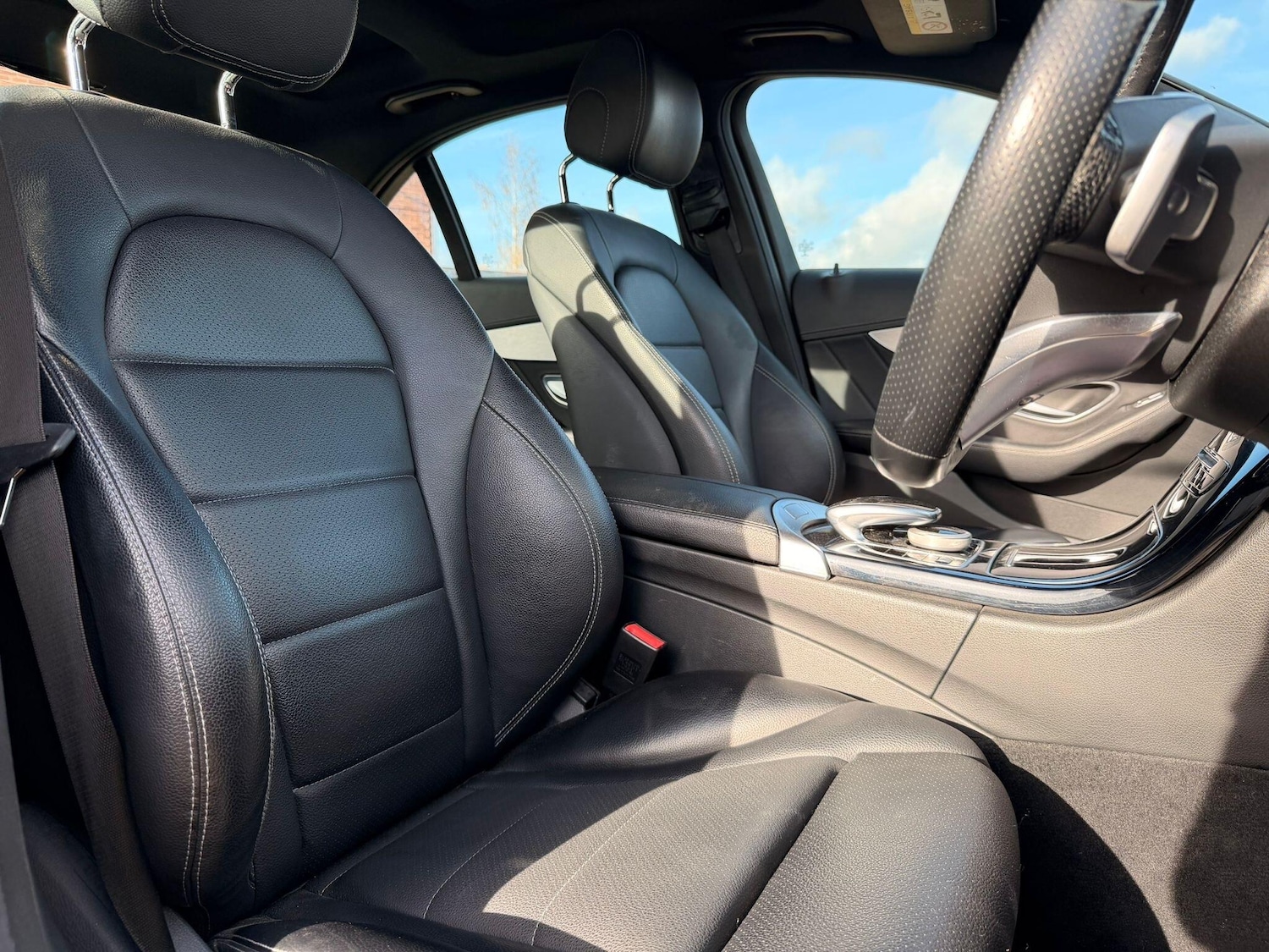 Used Mercedes-Benz C Class 2015 for sale - 76572868: Photo 26