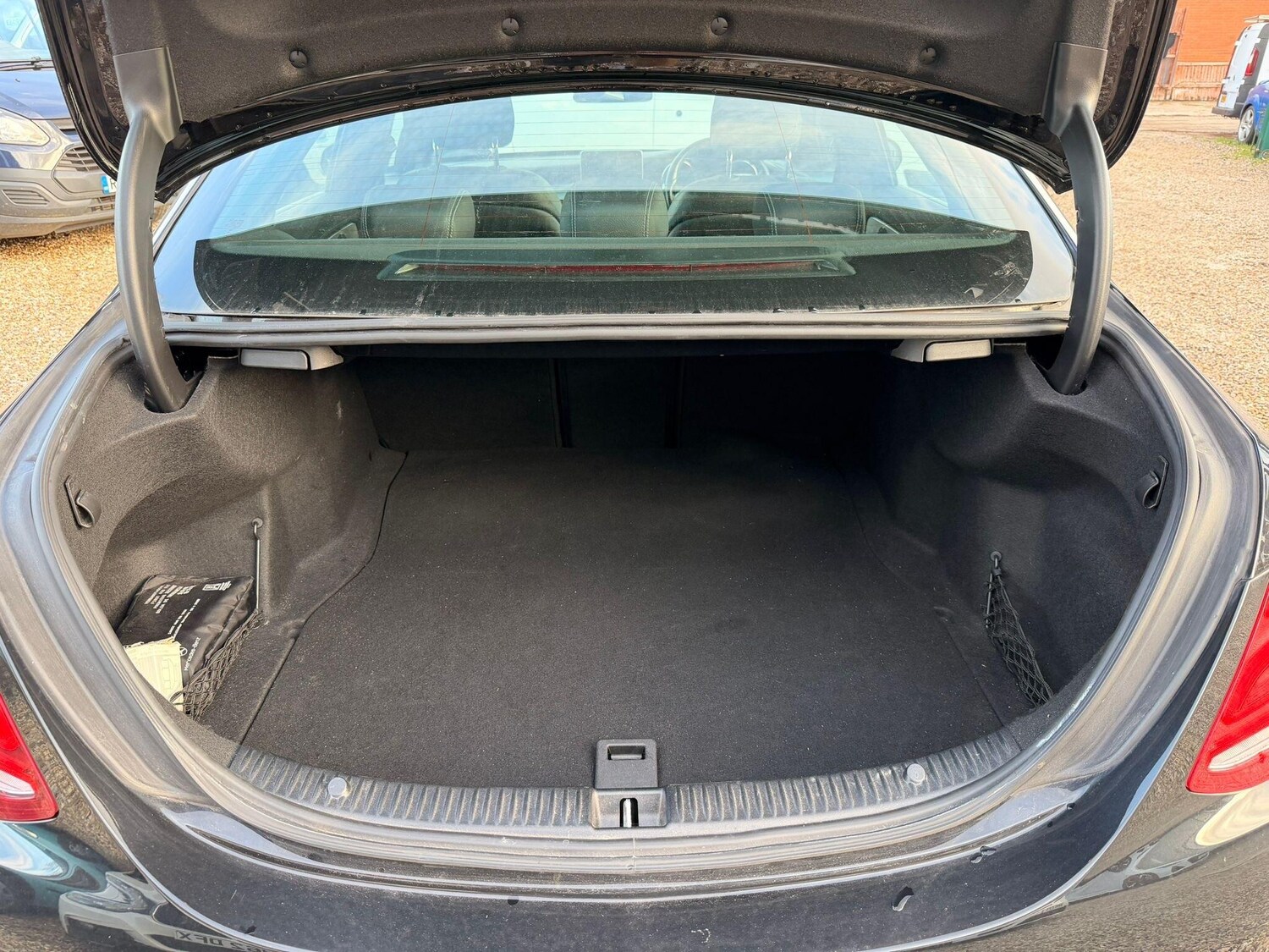 Used Mercedes-Benz C Class 2015 for sale - 76572868: Photo 57