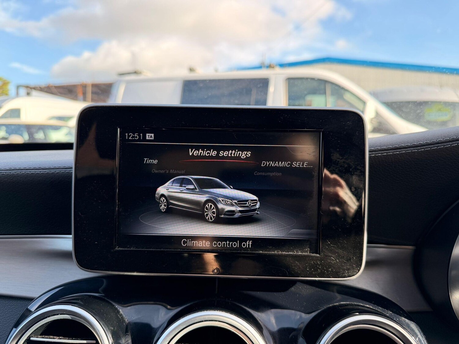 Used Mercedes-Benz C Class 2015 for sale - 76572868: Photo 66