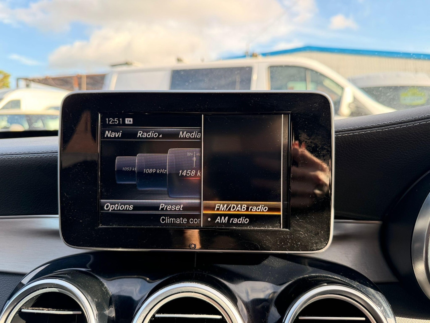 Used Mercedes-Benz C Class 2015 for sale - 76572868: Photo 67