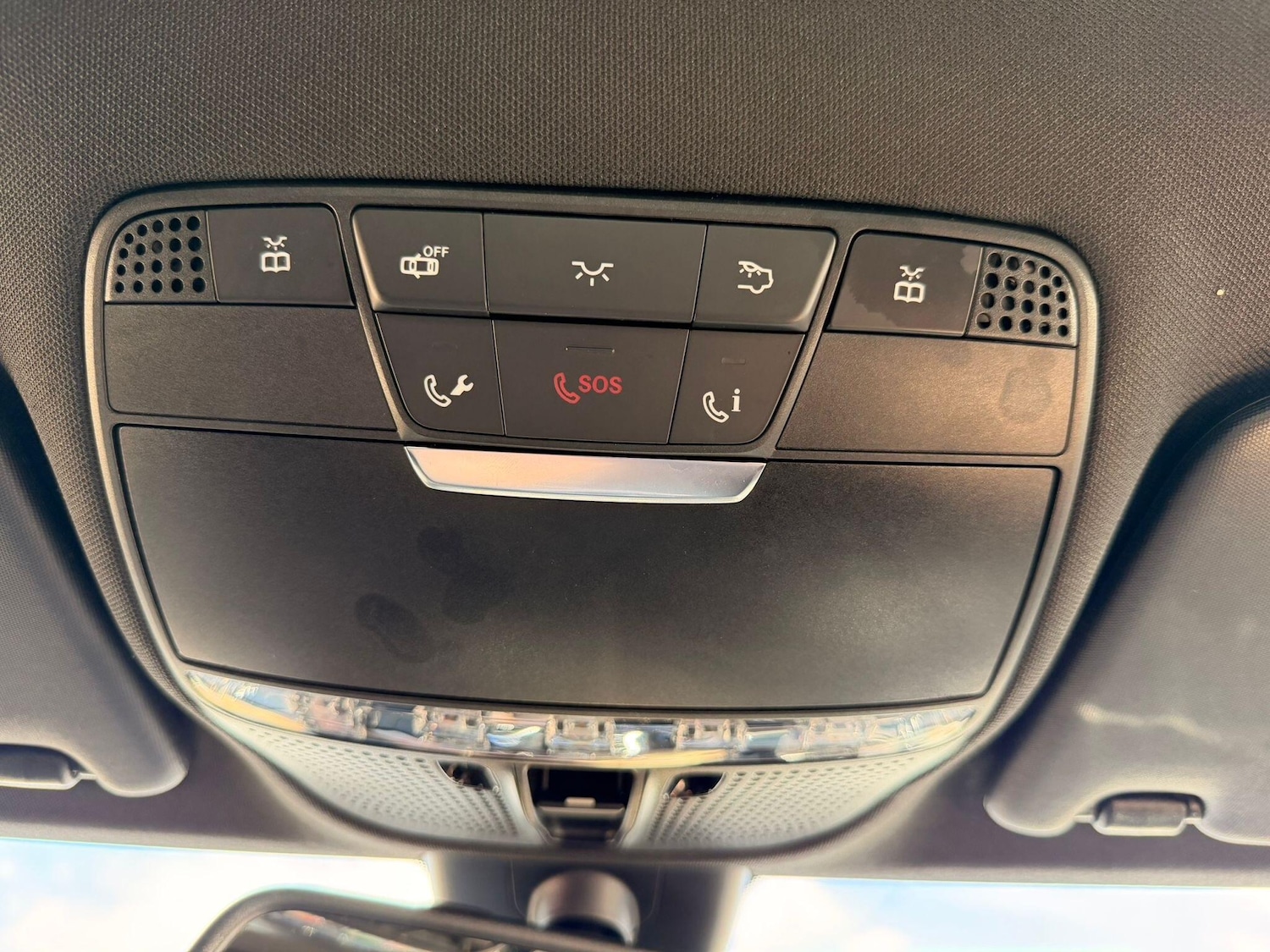 Used Mercedes-Benz C Class 2015 for sale - 76572868: Photo 75