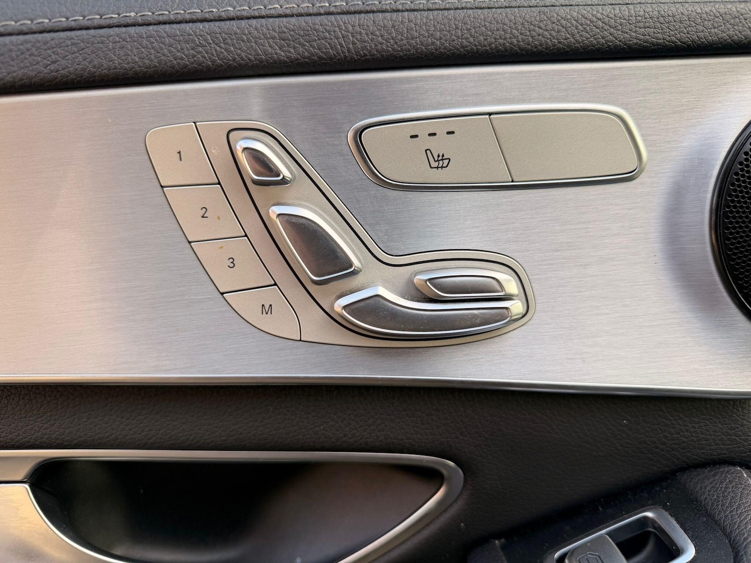 Used Mercedes-Benz C Class 2015 for sale - 76572868: Photo 78