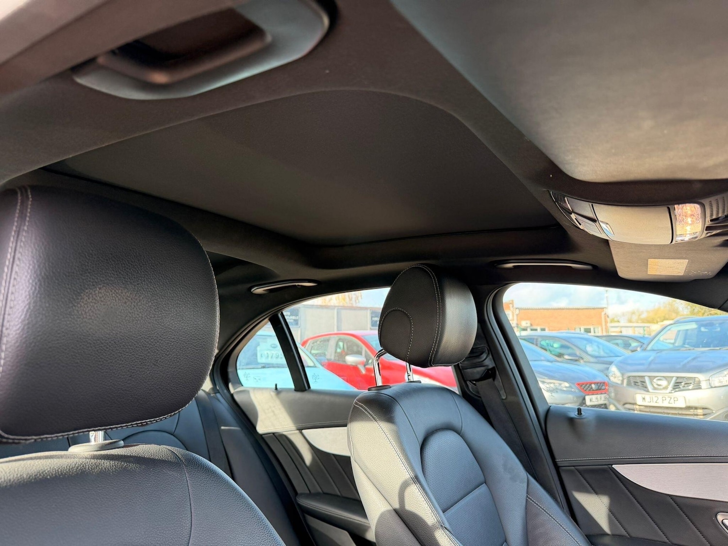 Used Mercedes-Benz C Class 2015 for sale - 76572868: Photo 81