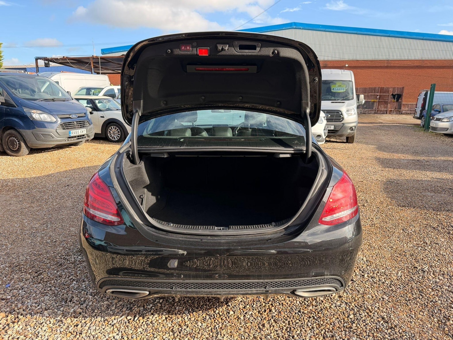 Used Mercedes-Benz C Class 2015 for sale - 76572868: Photo 88