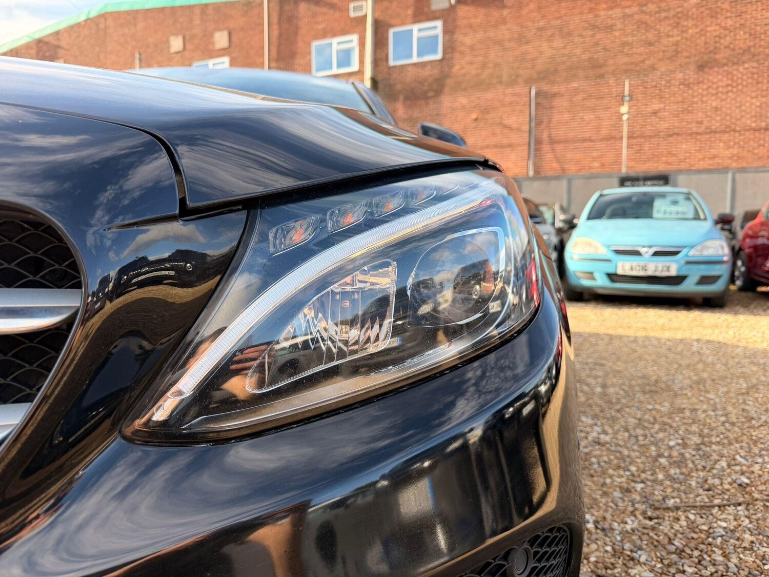 Used Mercedes-Benz C Class 2015 for sale - 76572868: Photo 92