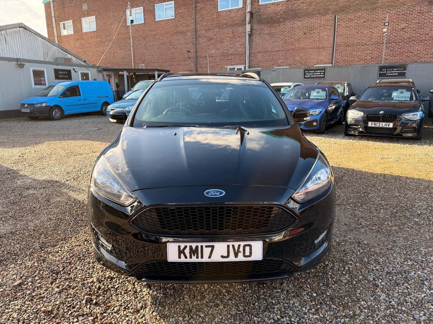 Used Ford Focus 2017 for sale - 76918521: Photo 3