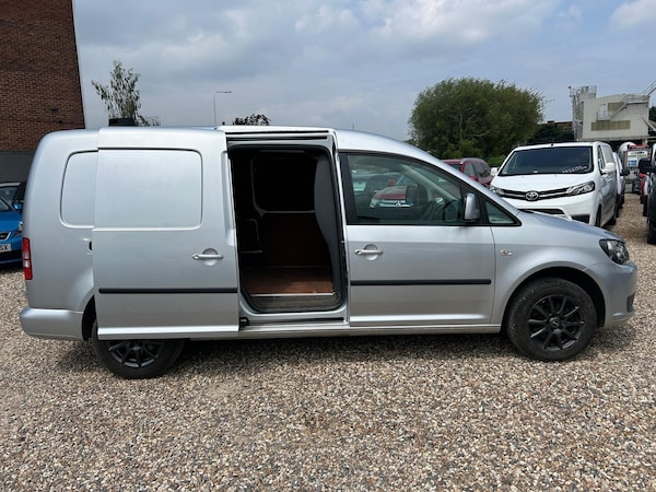 Used Volkswagen Caddy Maxi 2012 for sale - 74920677: Photo 10