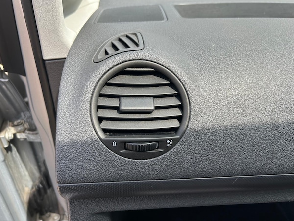 Used Volkswagen Caddy Maxi 2012 for sale - 74920677: Photo 57