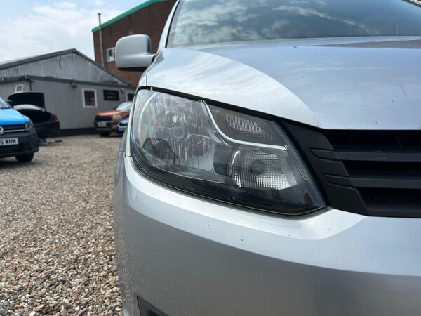 Used Volkswagen Caddy Maxi 2012 for sale - 74920677: Photo 67