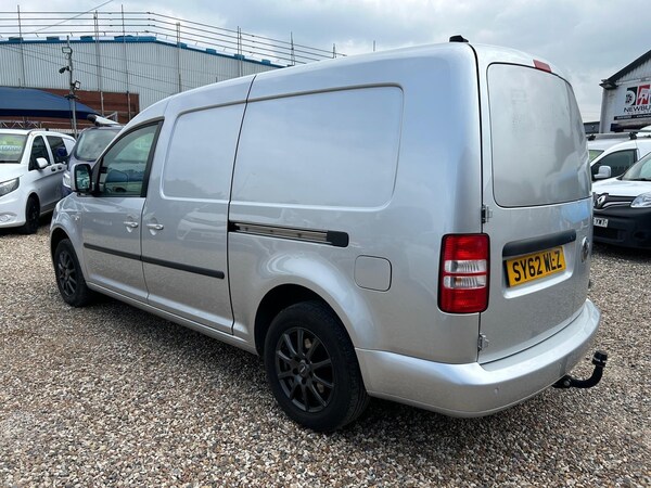 Used Volkswagen Caddy Maxi 2012 for sale - 74920677: Photo 75