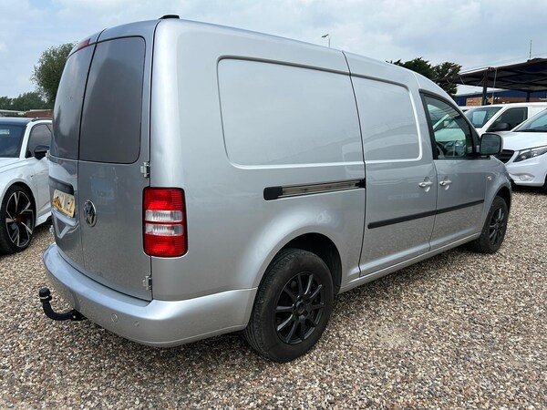 Used Volkswagen Caddy Maxi 2012 for sale - 74920677: Photo 76