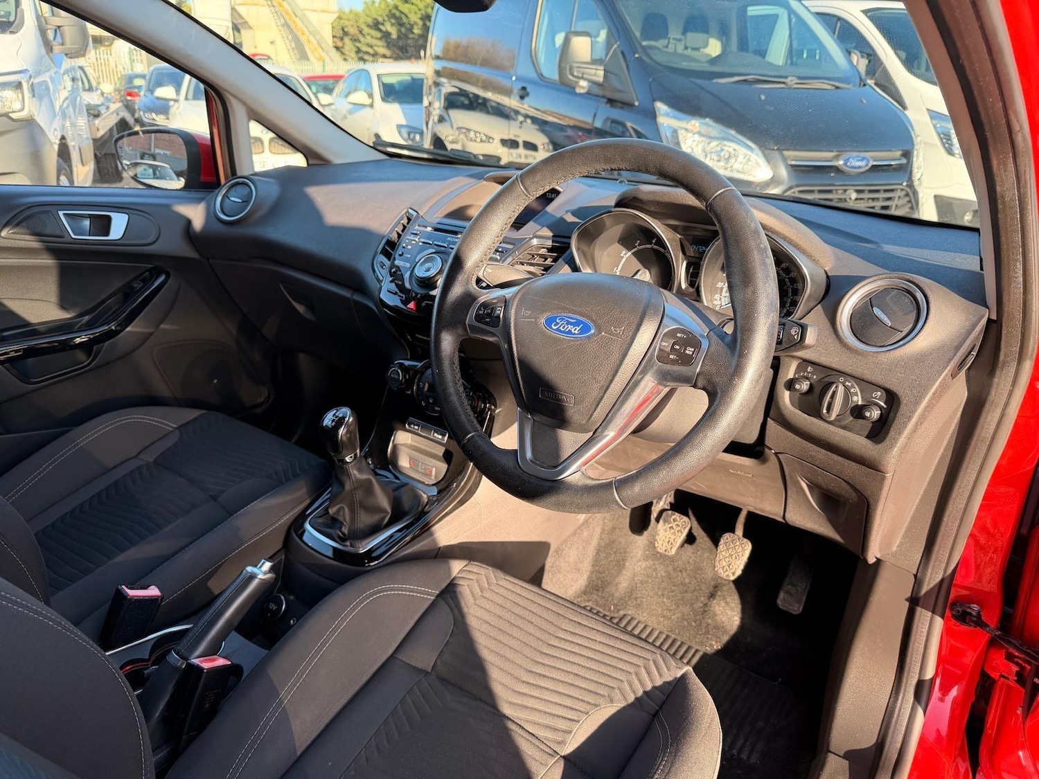 Used Ford Fiesta 2014 for sale - 77098060: Photo 11