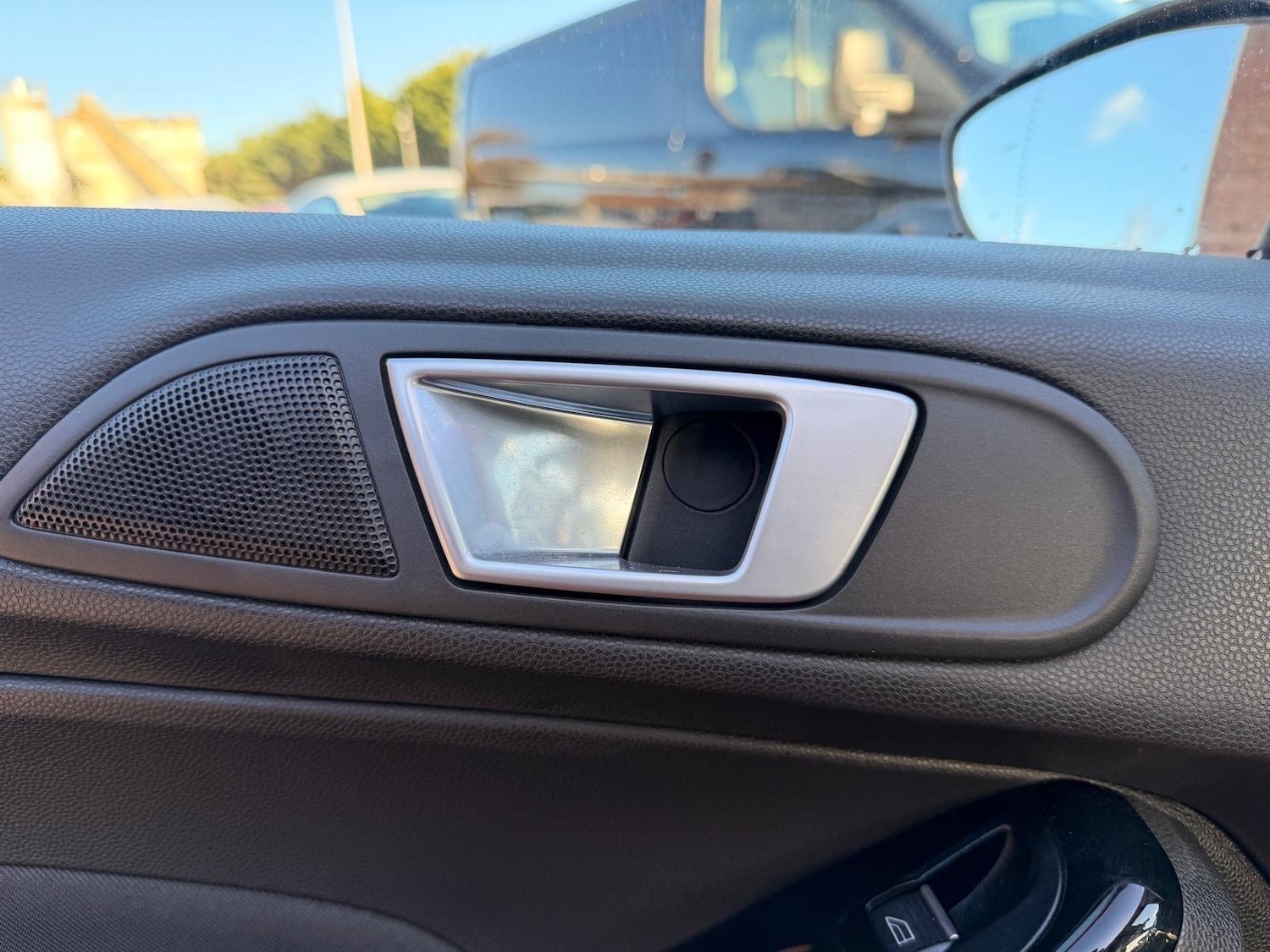 Used Ford Fiesta 2014 for sale - 77098060: Photo 43