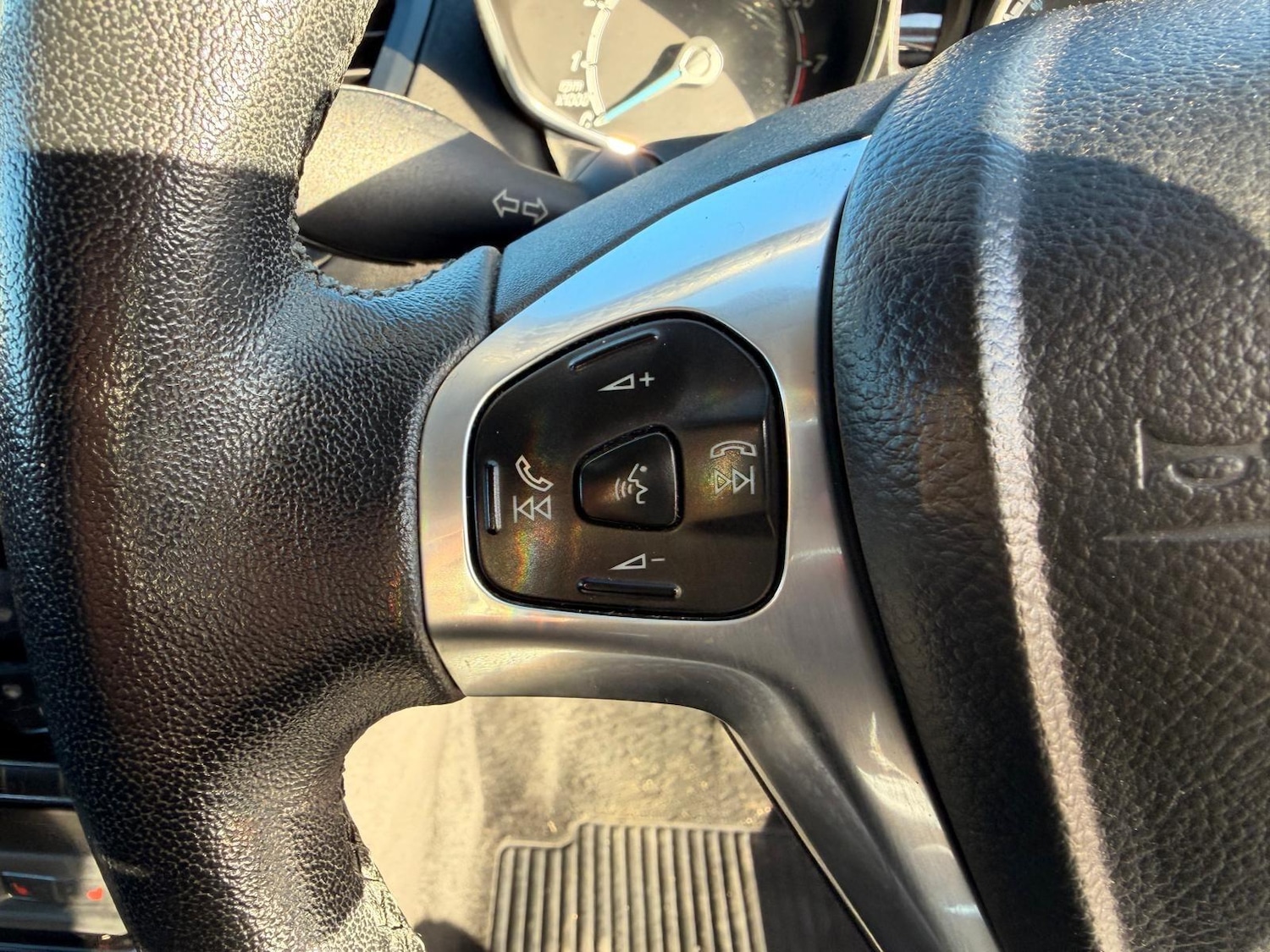 Used Ford Fiesta 2014 for sale - 77098060: Photo 57