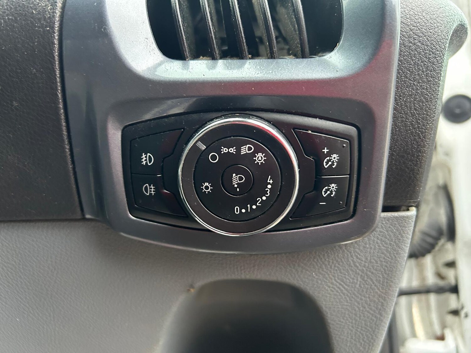 Used Ford Transit Custom 2014 for sale - 76370948: Photo 24