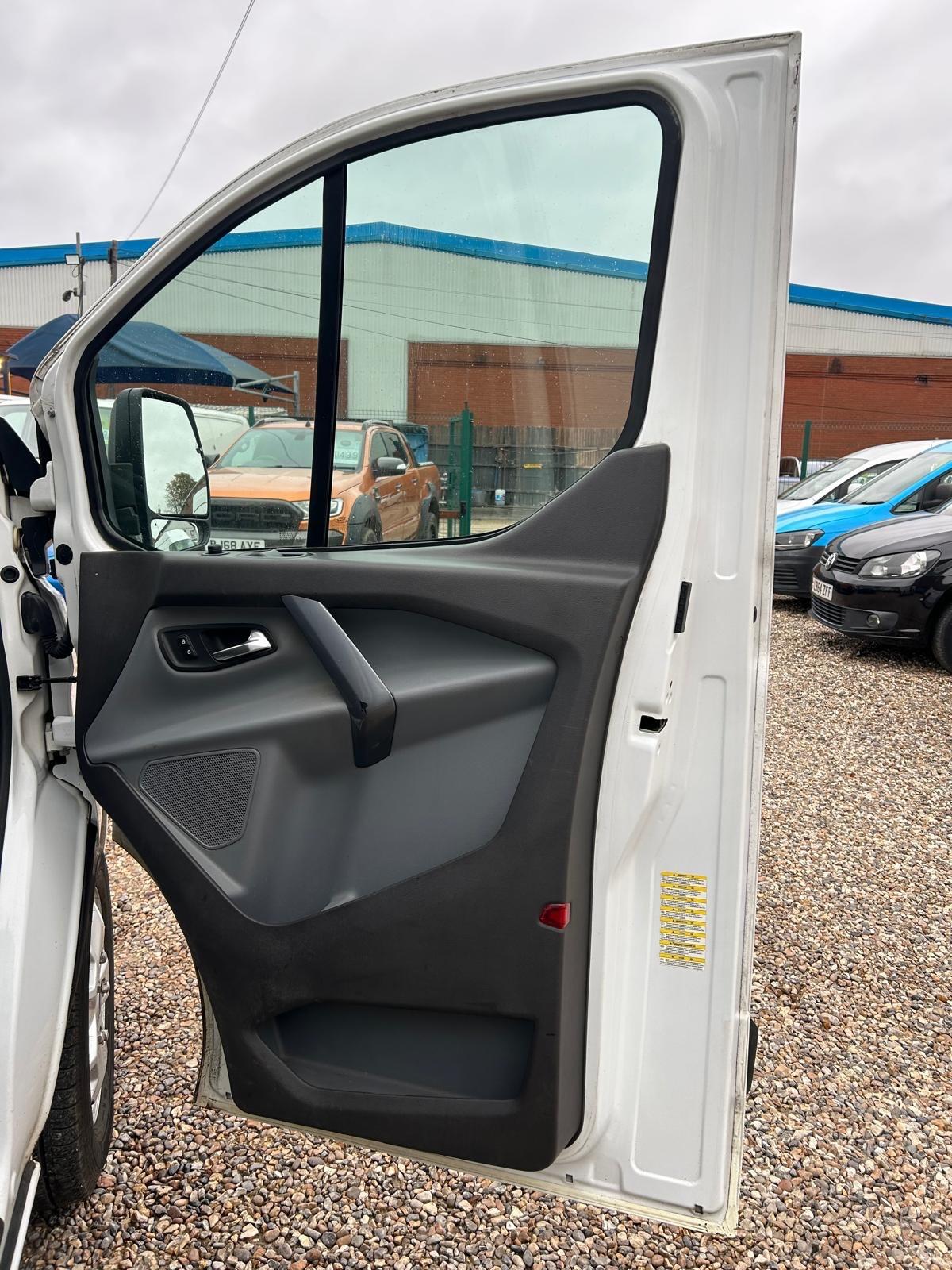 Used Ford Transit Custom 2014 for sale - 76370948: Photo 25