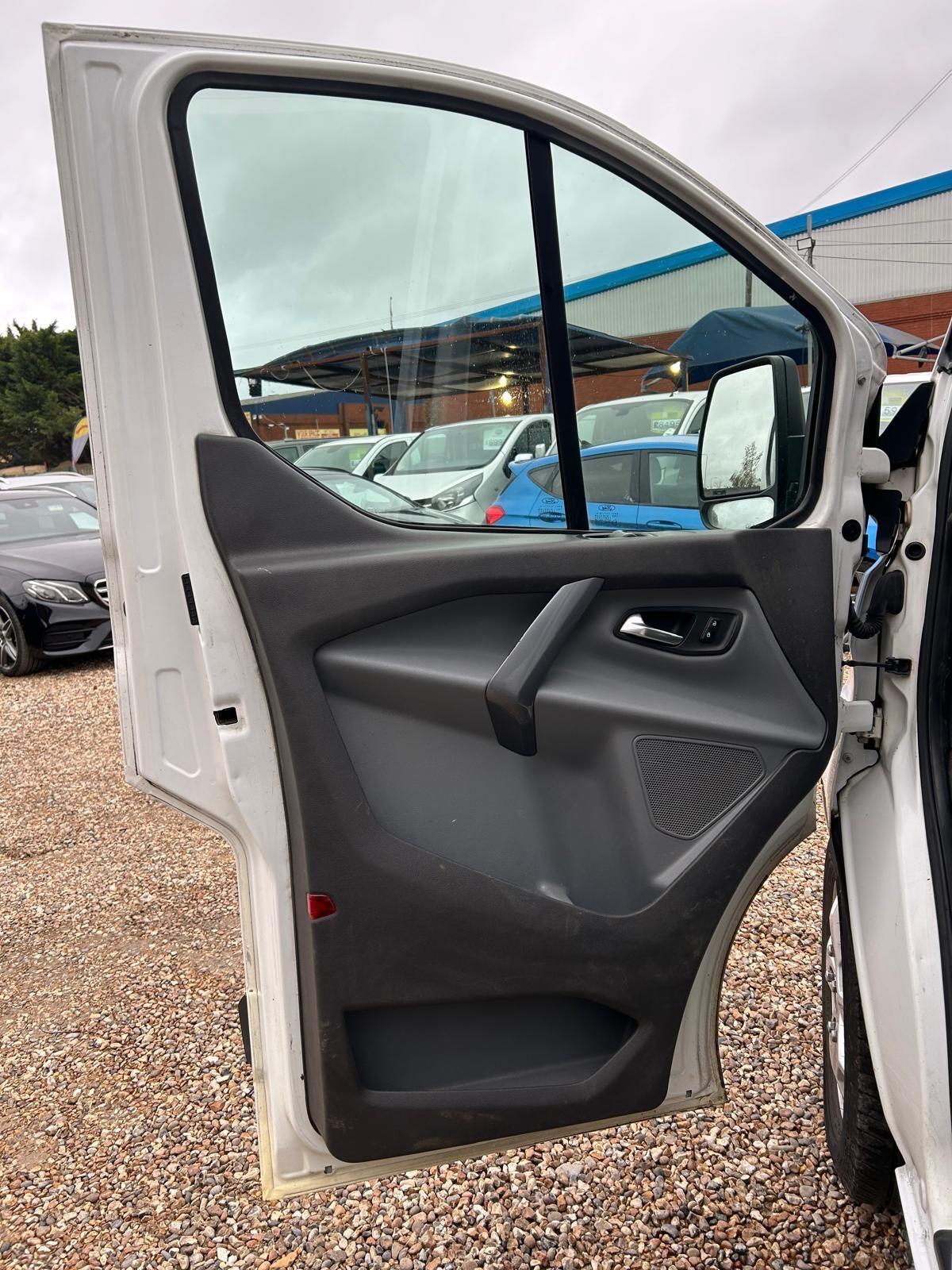 Used Ford Transit Custom 2014 for sale - 76370948: Photo 27