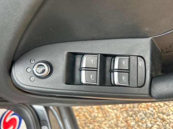 Used Audi A4 2015 for sale - 76152404: Photo 25