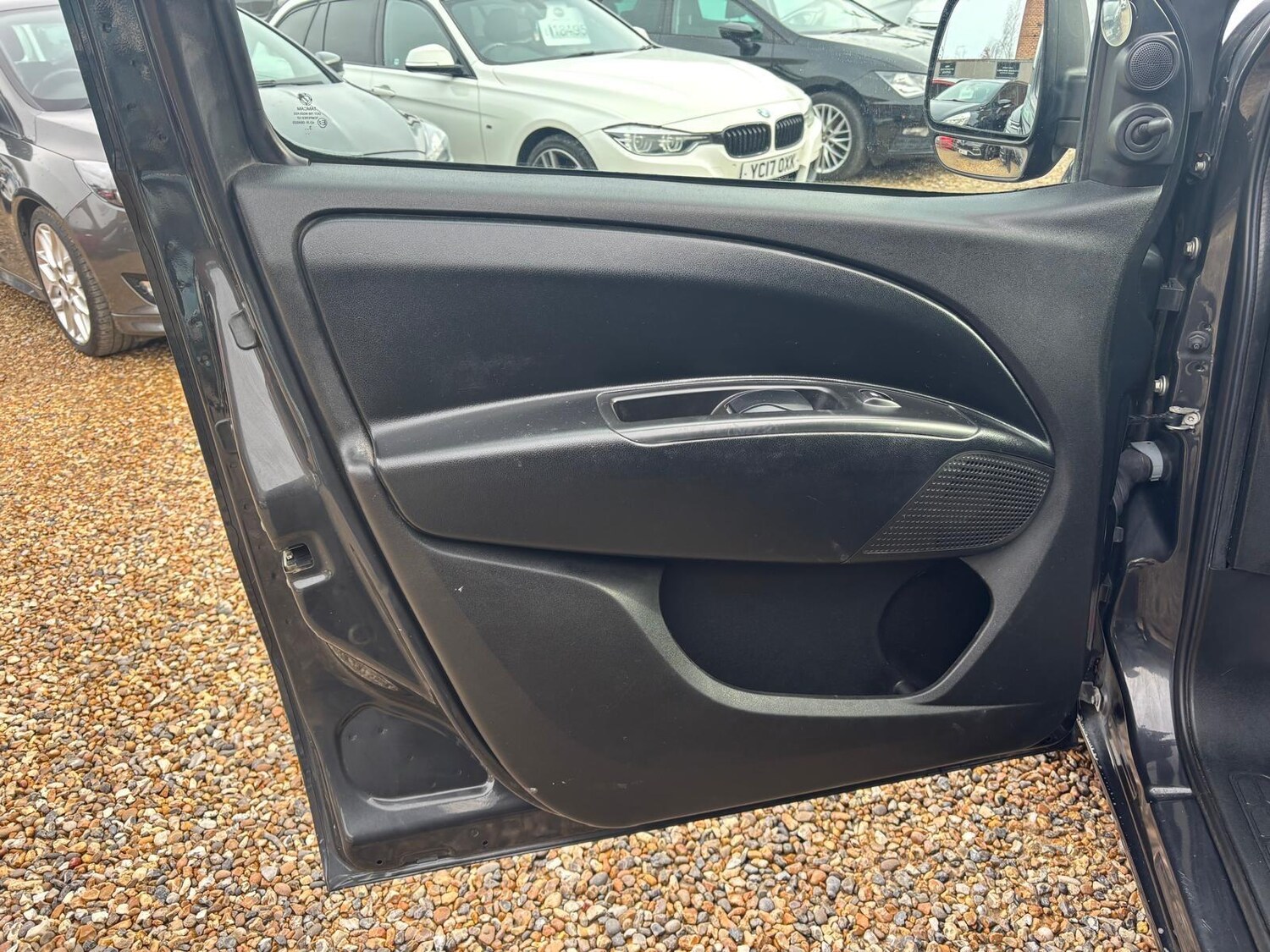Used Vauxhall Combo for sale - 77898496: Photo 50