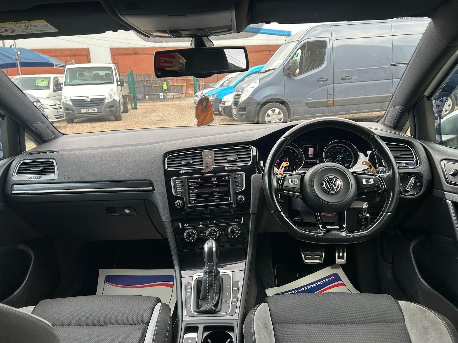 Used Volkswagen Golf 2016 for sale - 76498684: Photo 10