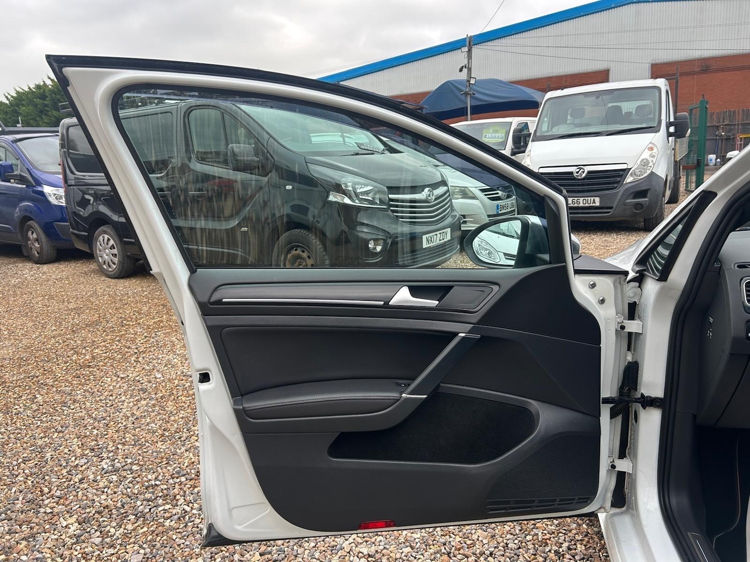 Used Volkswagen Golf 2016 for sale - 76498684: Photo 69