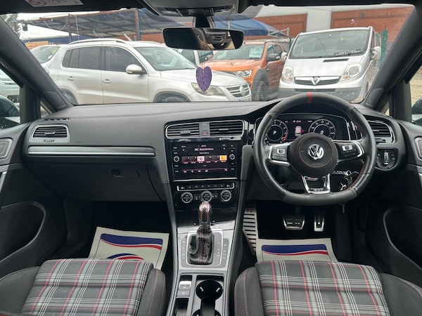 Used Volkswagen Golf 2017 for sale - 76227319: Photo 10