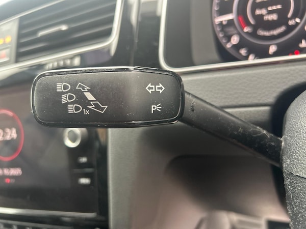 Used Volkswagen Golf 2017 for sale - 76227319: Photo 41
