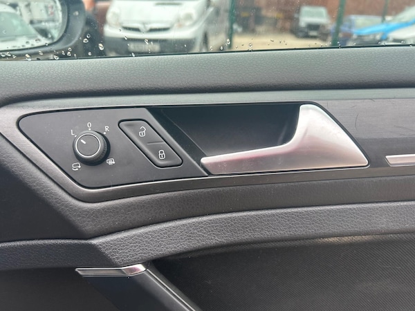 Used Volkswagen Golf 2017 for sale - 76227319: Photo 46