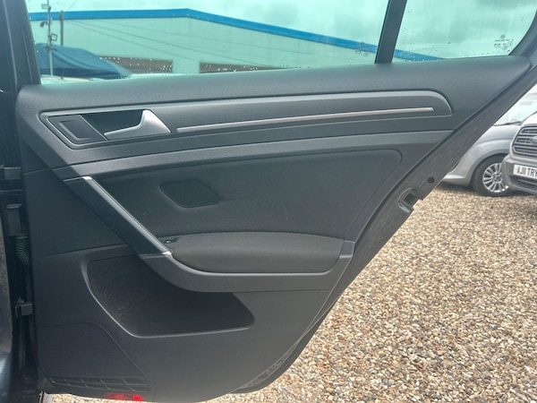 Used Volkswagen Golf 2017 for sale - 76227319: Photo 50