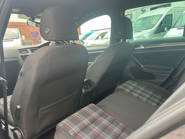 Used Volkswagen Golf 2017 for sale - 76227319: Photo 51