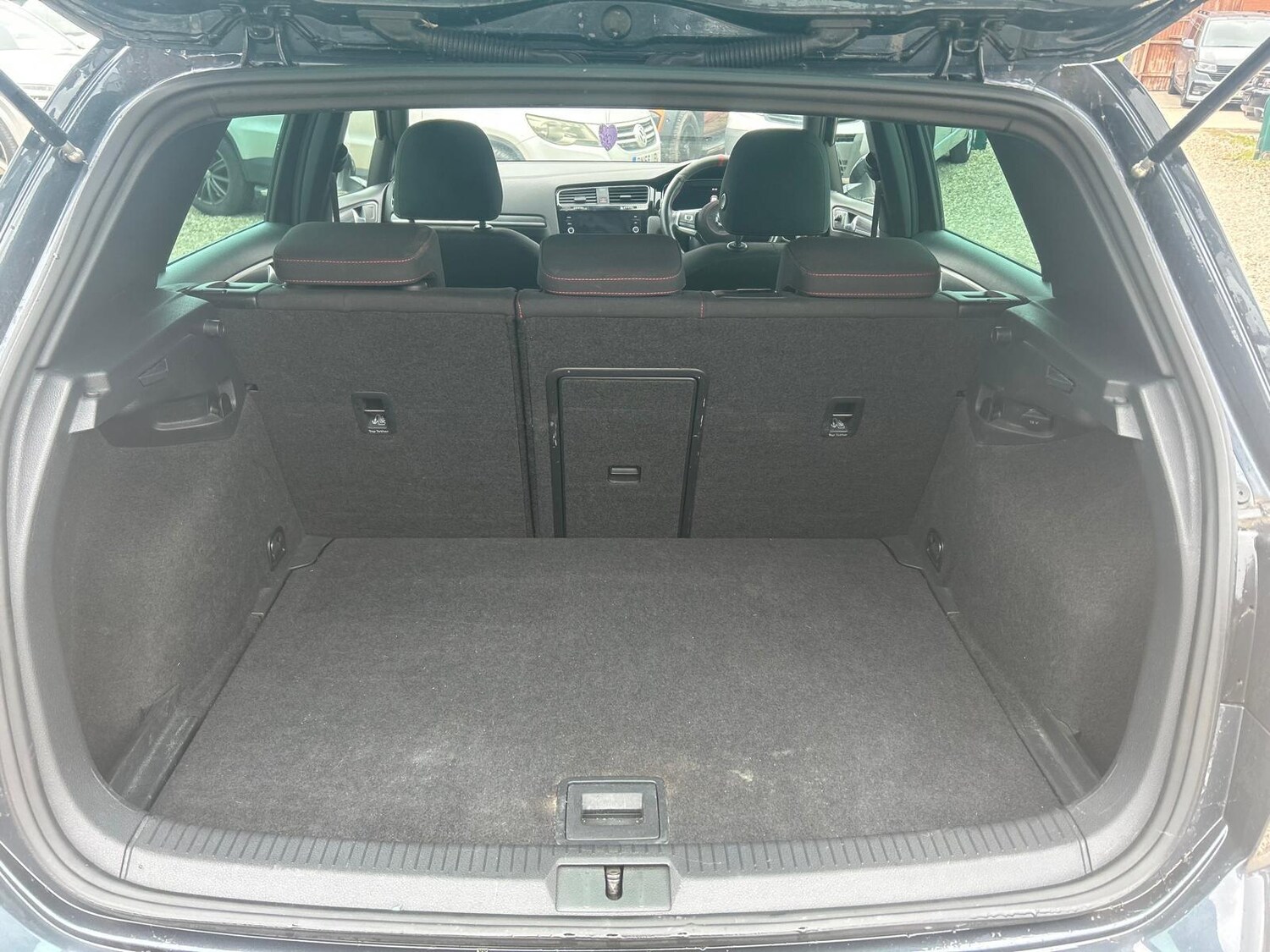 Used Volkswagen Golf 2017 for sale - 76227319: Photo 52