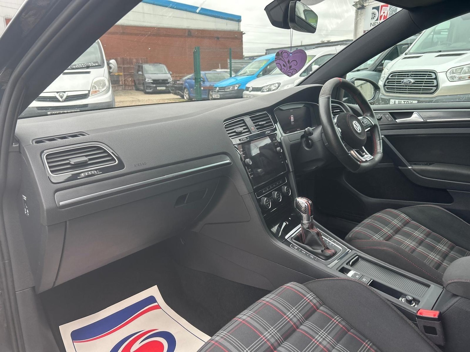 Used Volkswagen Golf 2017 for sale - 76227319: Photo 54